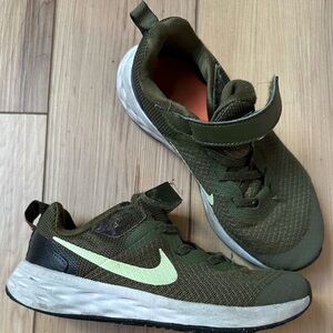 Kids Nike Olive Green Running Shoes size 13Y